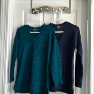 V neck pullovers